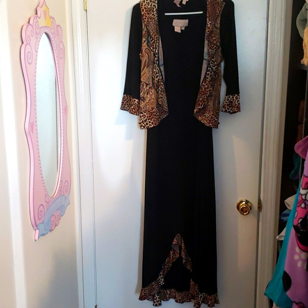 Monroe and Main Black Paisley Animal Print dress with matching jacket